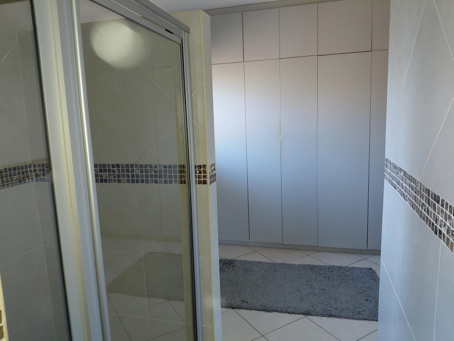 5 Bedroom Property for Sale in Heuwelkruin Eastern Cape